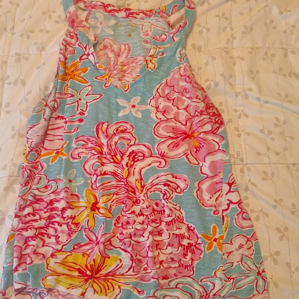Lilly Pulitzer top. L
